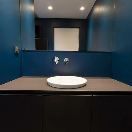 High-tech Modern With Quick Access Apartman Ljubljana