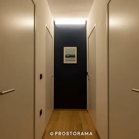 High-tech Modern With Quick Access *
